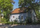 Sininen talo Paijalannummitien ja Paijalantien risteyksessä rakennettiin 1920-luvulla Denisoffilta ostetulle palstalle. Kuva Tarja Kärkkäinen 2015